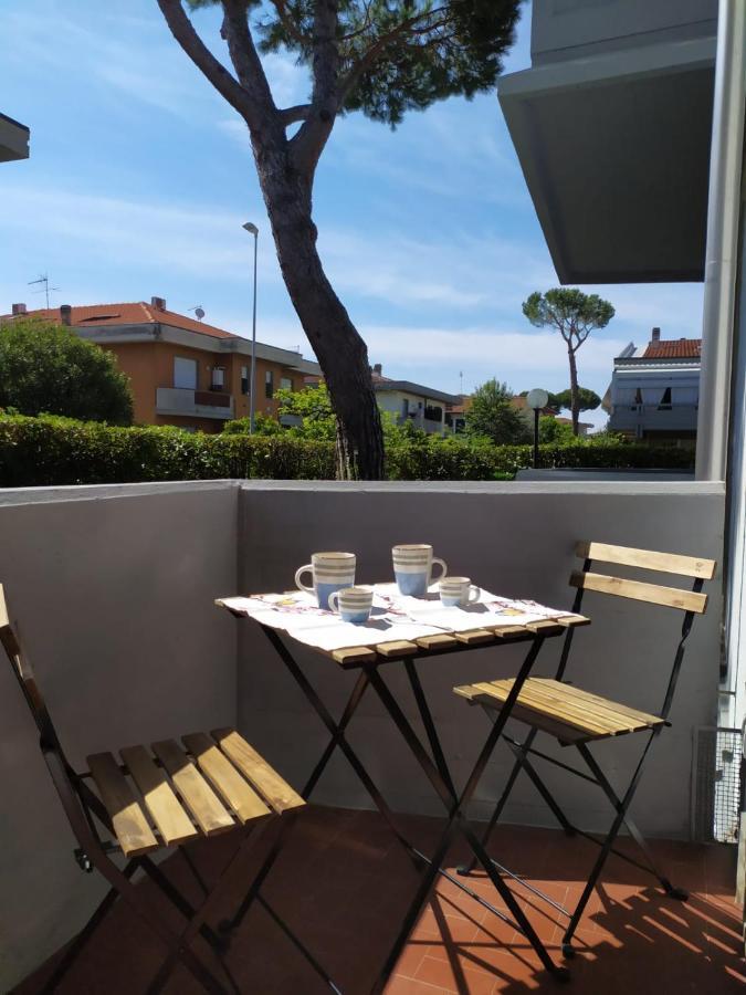 Beach House, 300 M Dal Mare, Marina Di Massa Εξωτερικό φωτογραφία